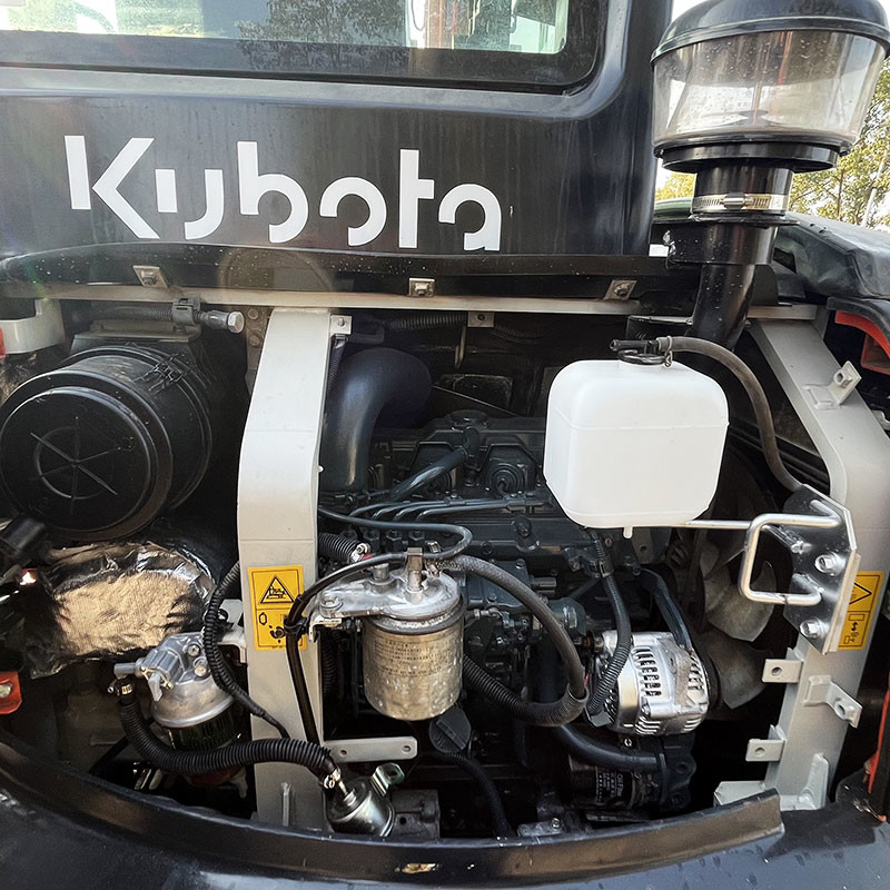 5.5 Ton Used Kubota Excavators Small Size 0.24m3 Bucket Capacity Original Version