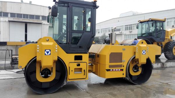 74.9kw Road Maintenance Machinery , Road Compactor Double Drum Vibratory Roller