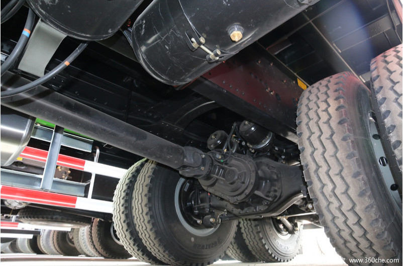 25 Cubic Meters Bucket Diesel Dump Truck 15 Tons Load Euro II 8x4 Right Hand Drive Rhd Tipper 430hp
