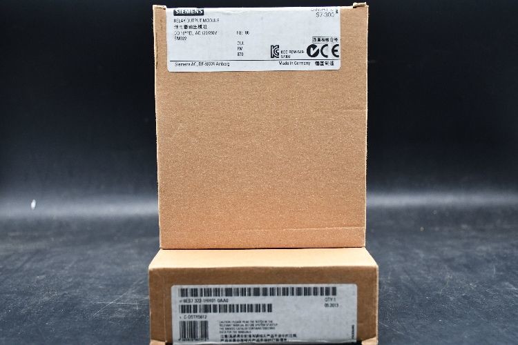Siemens Digital Output Module for use with S7-300 Series, 125 x 40 x 120 mm, Digital, SM 1221, 120 V ac, 230 V ac,
