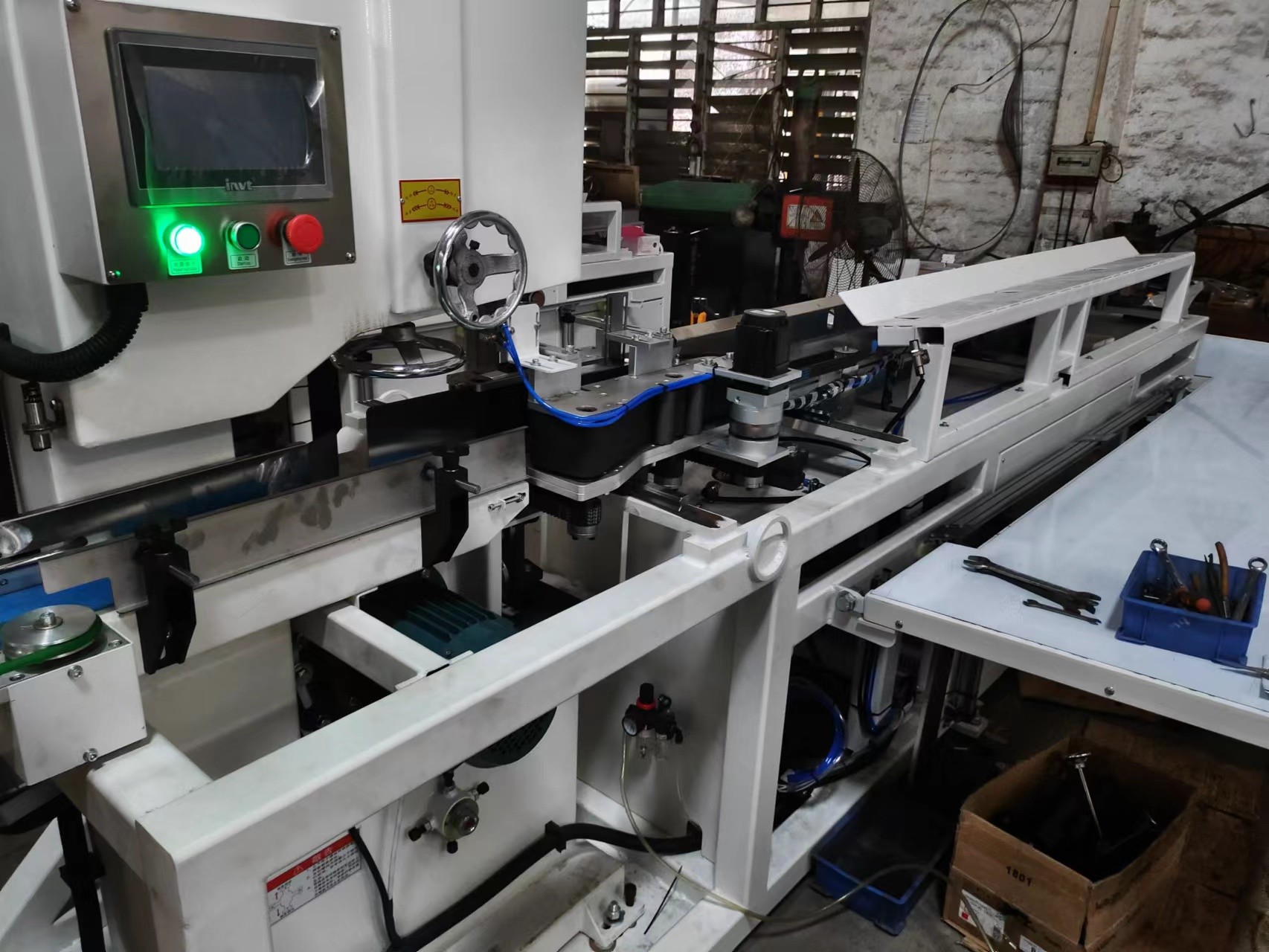 Fully Automatic Good Quality Small Toilet Tissue Paper Roll Cutting Machine 80-120cuts/min