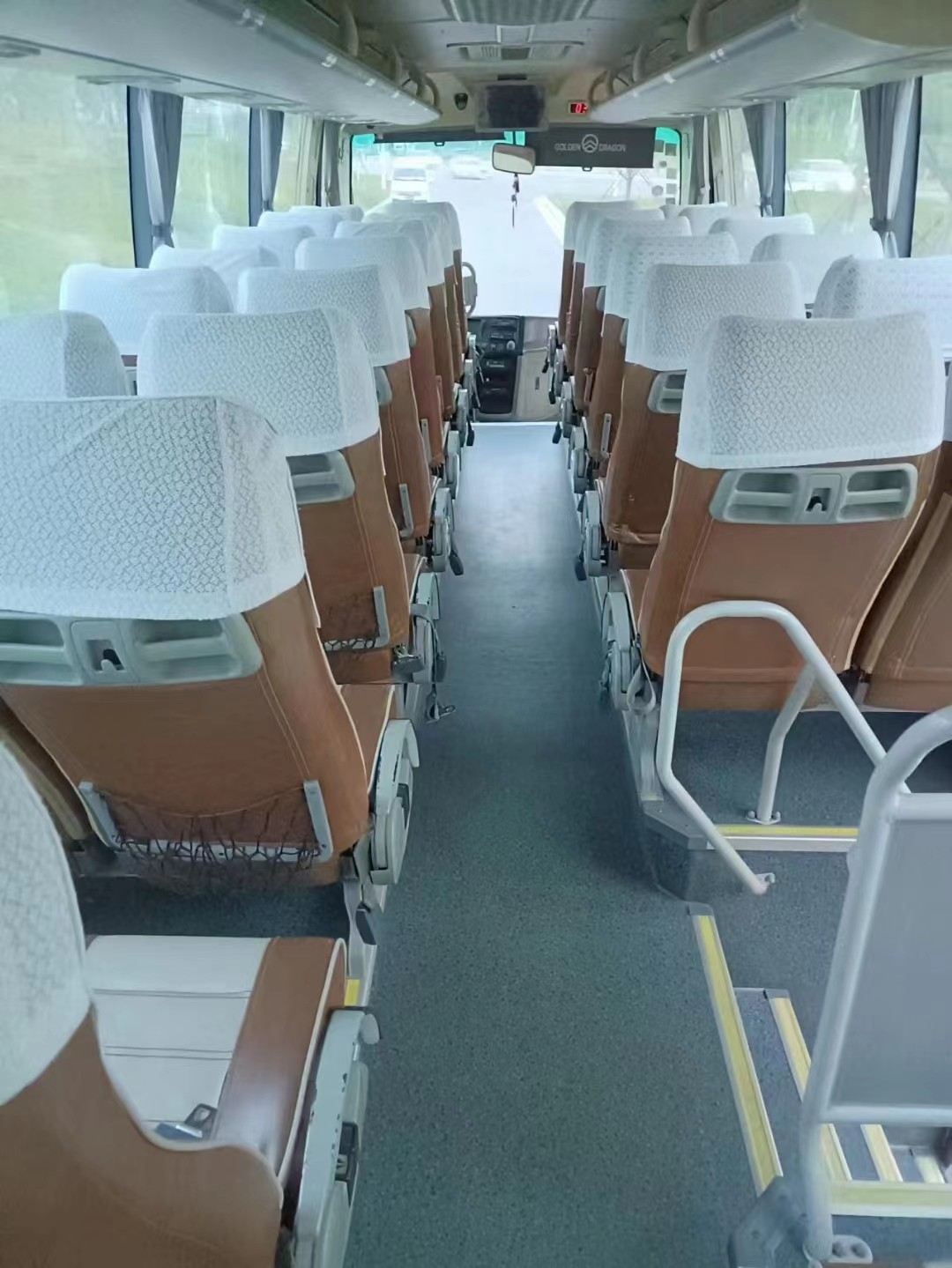 51 Seats Rhd Rear Engine Used Coach Buses Golden Dragon XML6113 Two Doors Euro IV