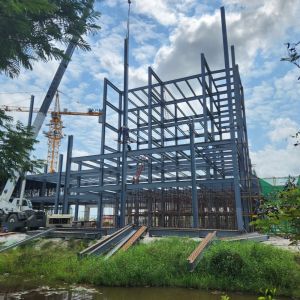 Prefab Steel Structure Workshop with Office and Epoxy Coating Floor