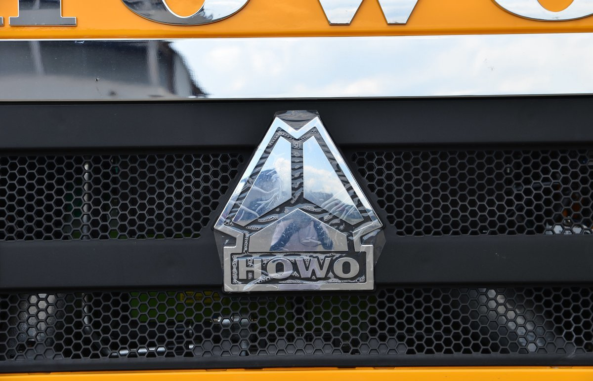 SINOTRUK HOWO TX 400 Horsepower 6X4 6.3 m Dump Truck Gear Dump Truck(EU2-6) for Transporting Loading Cargo Goods