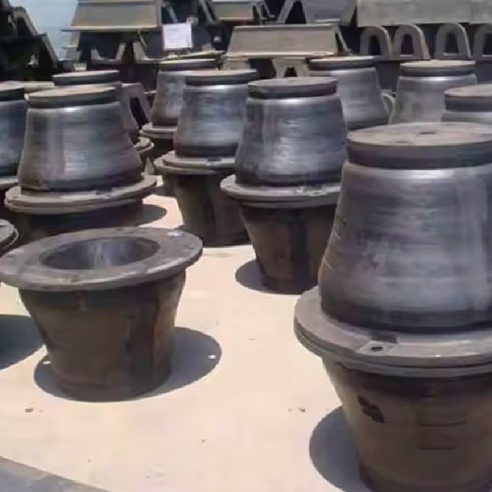 Marine Equipment Cone Rubber Fender Used To Prevent Ships From Colliding Against Docks