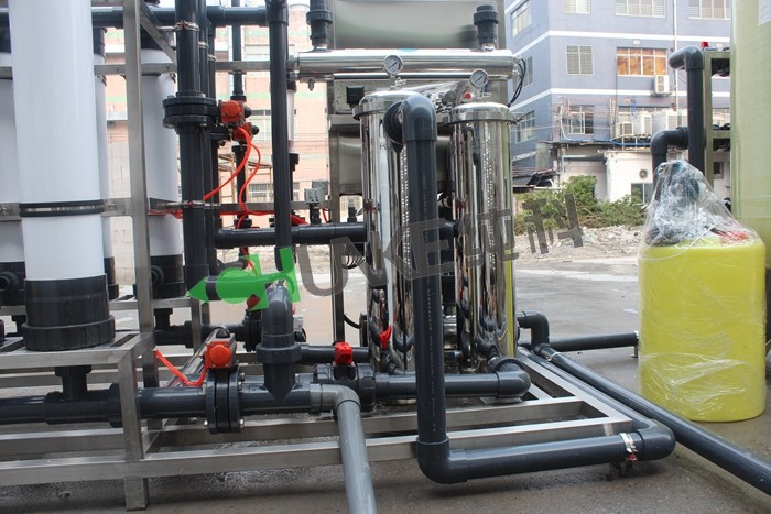 Industrial River Water Purification Systems 15000L UF Technology For Pretreatment Ultrafiltration Membrane Filter
