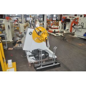 China Lamination Stamping Uncoiler With Coiling Block Expansion Mode And Pneumatic Pressing Arm on sale