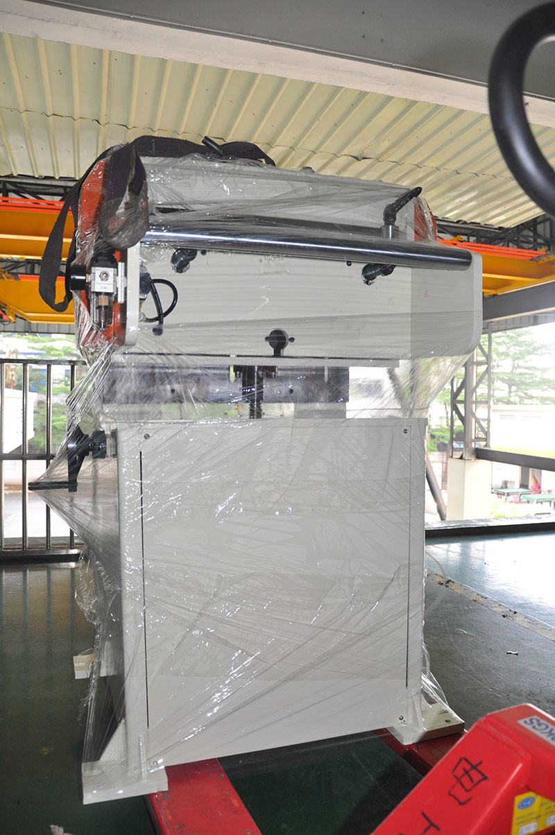 20m/Min Pneumatic Relaxation Servo Roll Feeders For High Speed Punch Press Machine