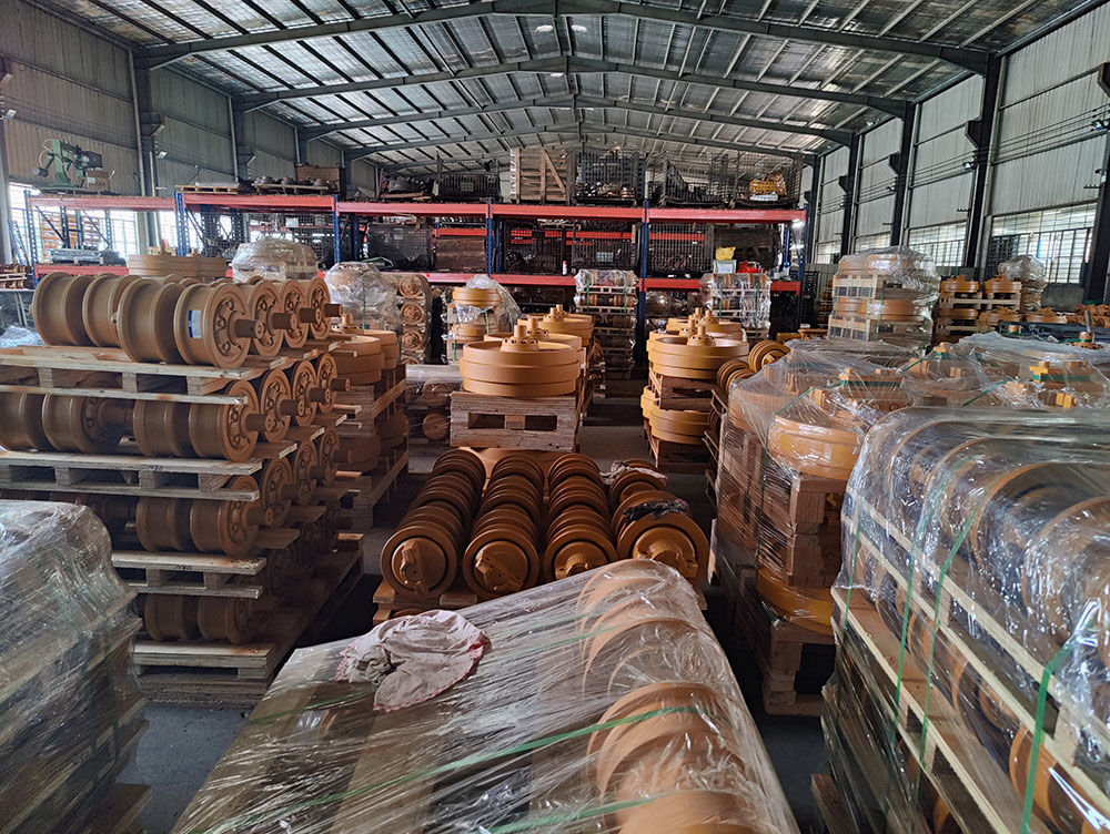 Double flange steel track roller for D4D bulldozer ITM Hardox400 material