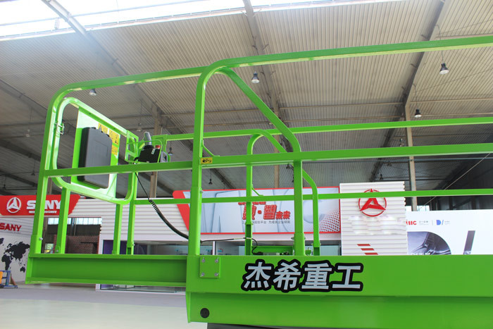 10m Sky Lift Platform , Movable Hydraulic Lift 1.87m Wheelbase 1.14m Width