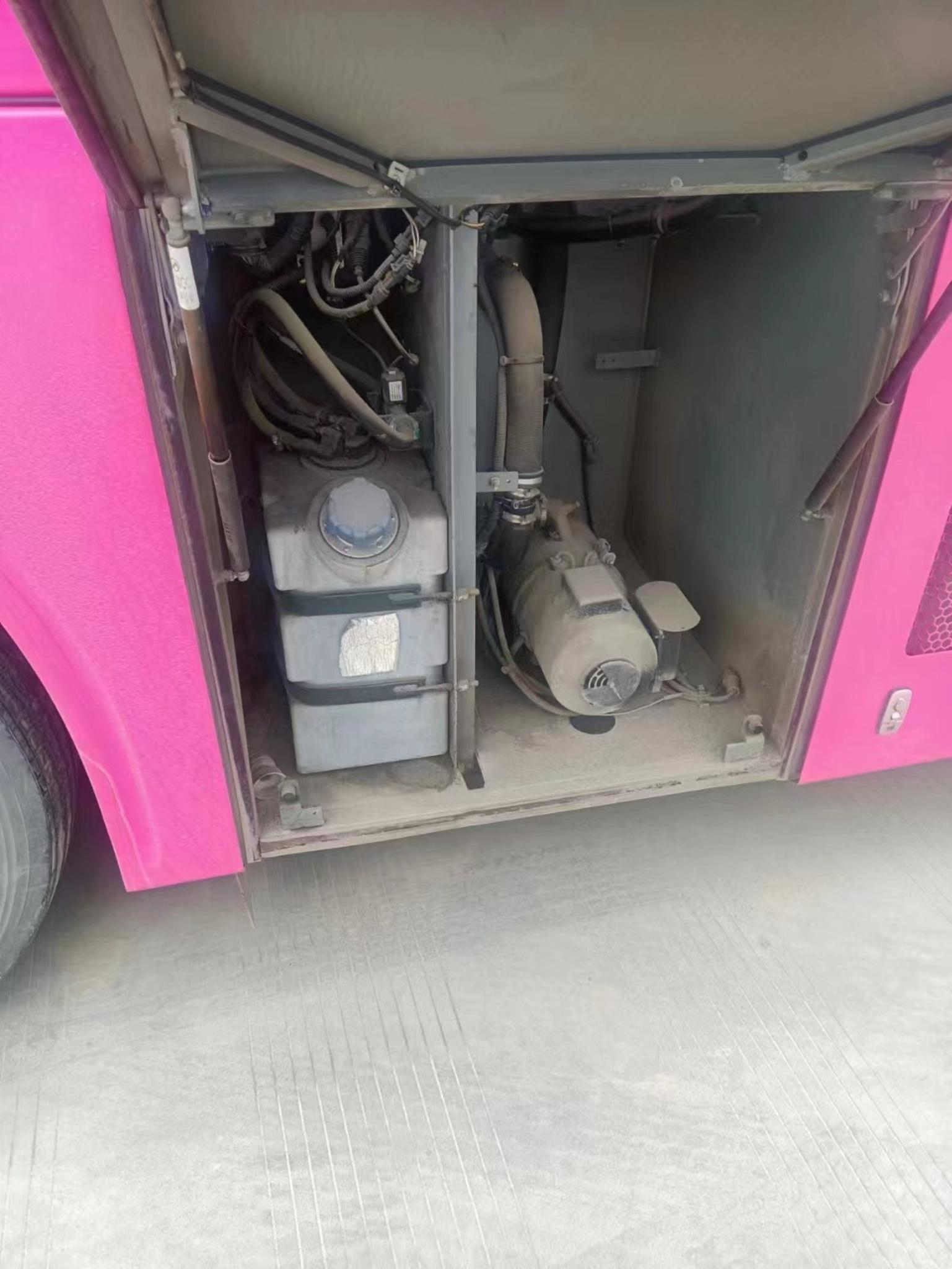 Rear Engine Used Coach Buses 49 Seats LHD Diesel Engine Tourist Kinglong XMQ6112