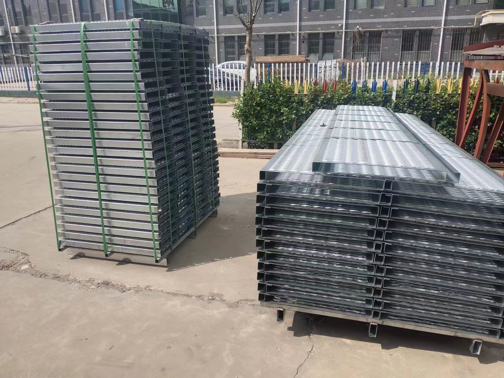 grip strut grating