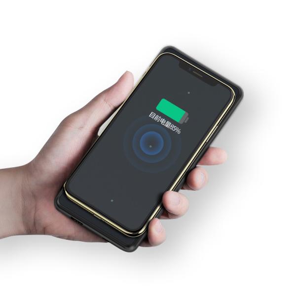 PC ABS PD QC3.0 18W 10000mAh Wireless Phone Charger