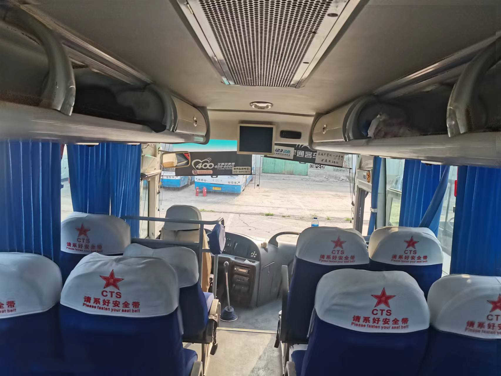 China Yutong Used Tour Bus ZK6908 Passenger Coach 39seats 180kw Yuchai Engine Plate Spring Suspension