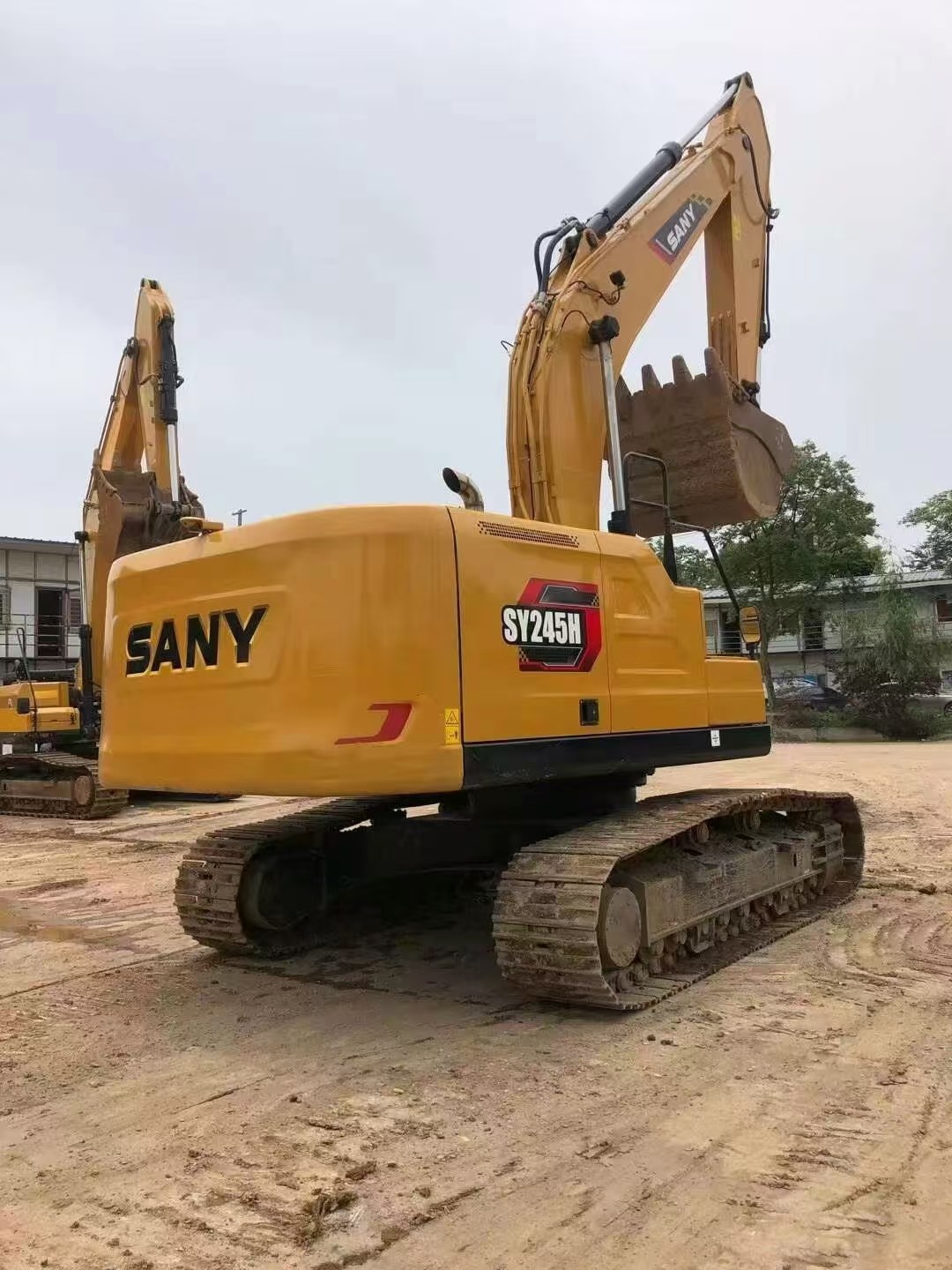 Original Used Sany 245H Crawler Excavator Construction Machine