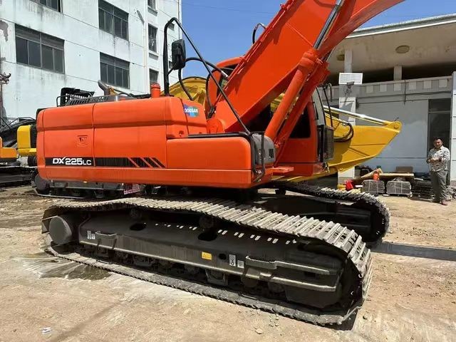 Second-Hand Doosan DX225 Excavator Has Excellent Performance Like A New Machine