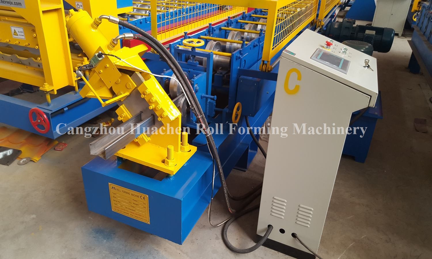 Steel C Purlins Roll Forming Machine Controled By PLC Vector Inverter
