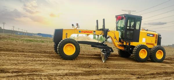 Heavy Equipment Motor Grader 180HP 132KW Flexible Blade With Cummins Diesel