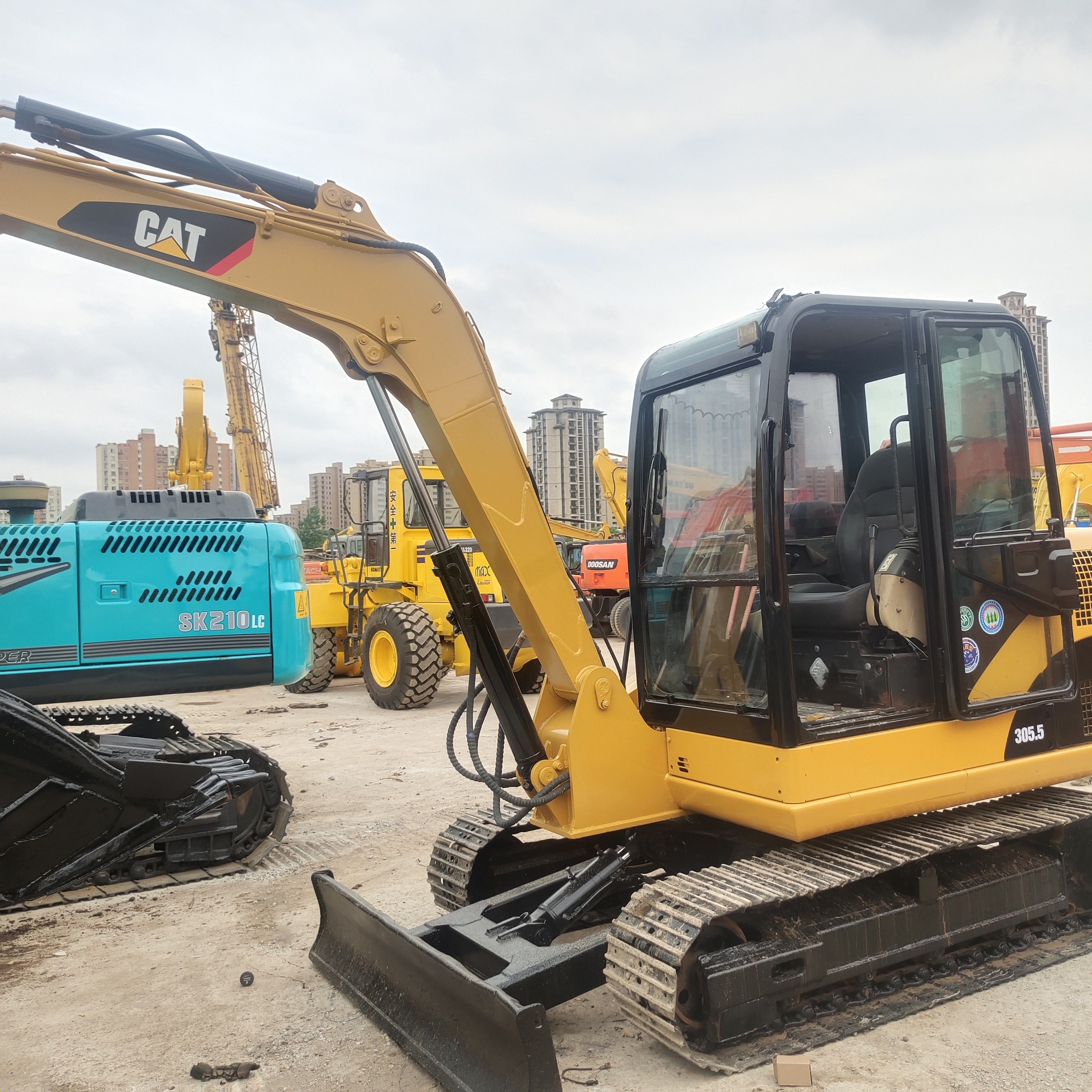 5 Ton Crawler Type CAT 305.5 Second Hand Excavators Good Quality