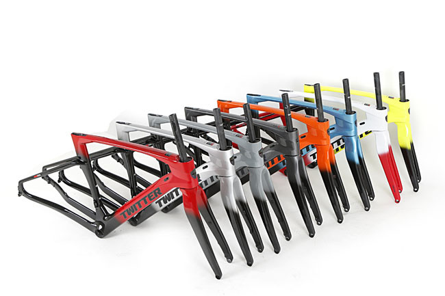 700x40C Carbon Gravel Frameset , 48cm Bike Frame For Gravel Hybrid Cycle