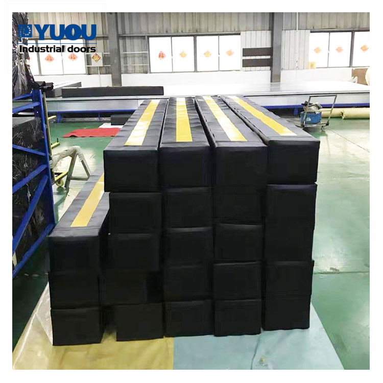  Bay 3000mm Loading Dock Shelters Curtains 3.6kg/m Seal Sponge 60HZ Manufactures