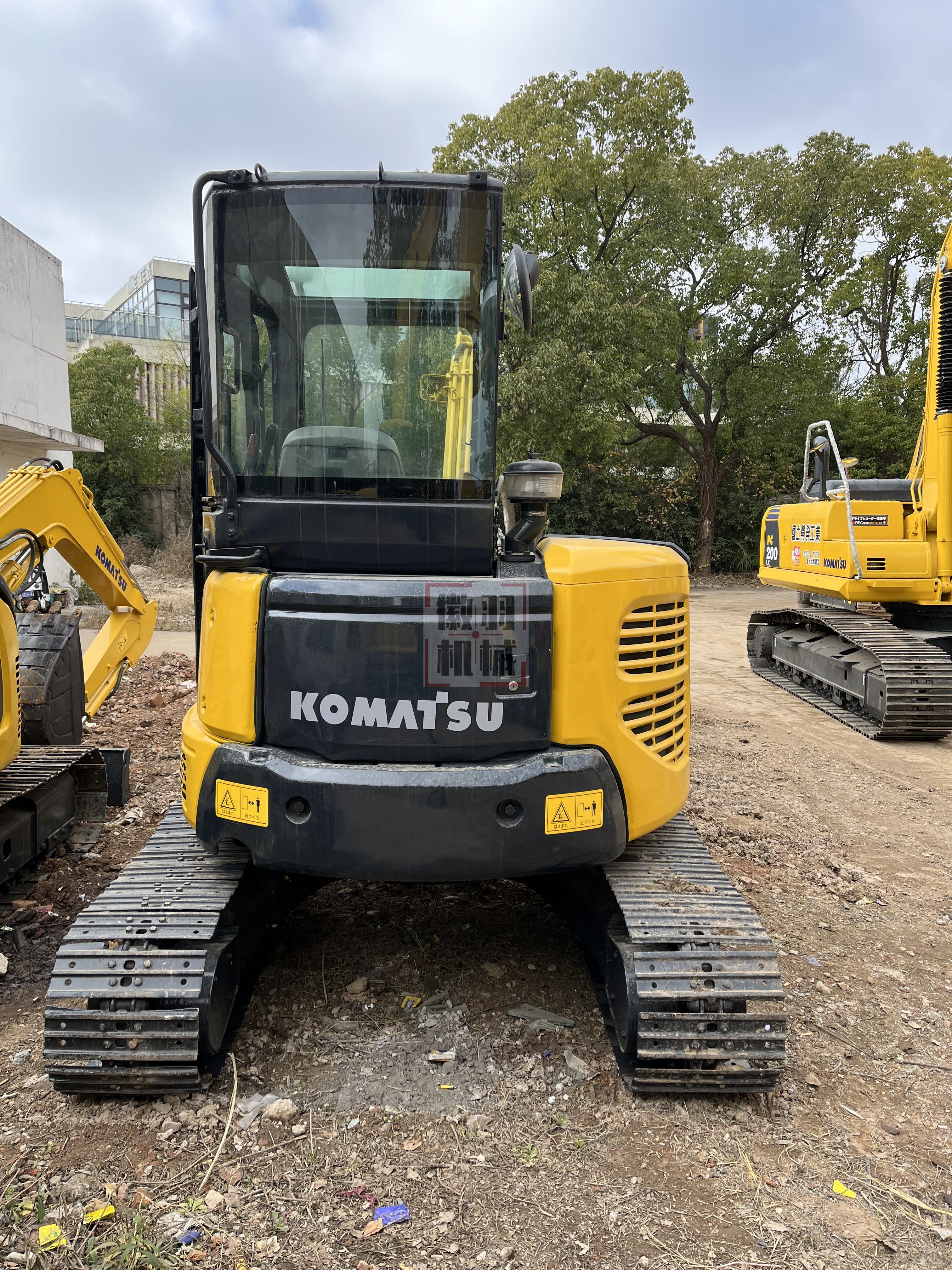 China garden excavator Komatsu PC70-8 used machinery small excavator price used agricultural machinery equipment