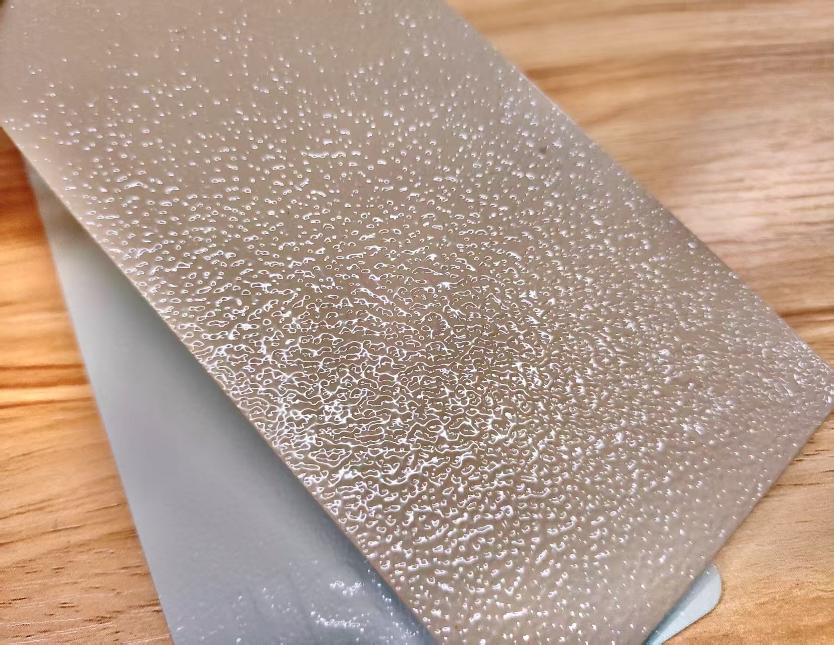 Chemical Resistance Wrinkle Brown Powder Coating For Outdoor Metal Decorations