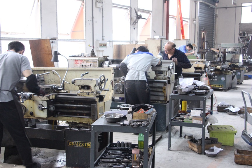 HSS Thread Rolling Die Vehicle Mould Customized Service For Making Screws
