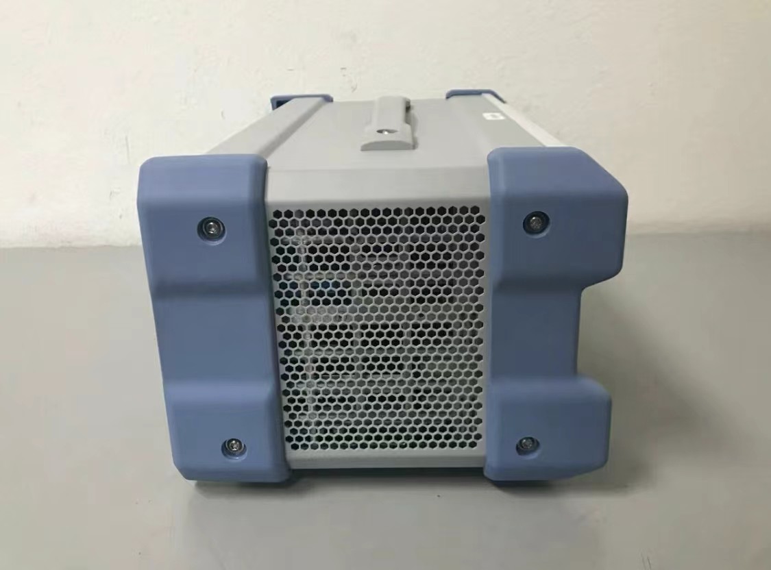 Rohde and Schwarz FPL1007 Signal and Spectrum Analyzer 5 kHz to 7.5 GHz