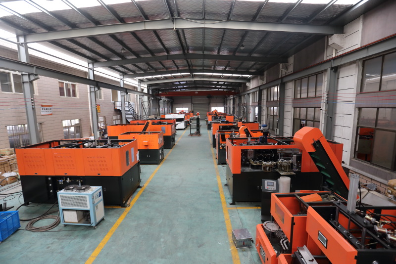2000ml High Speed PET Stretch Blow Molding Machine 12000BPH