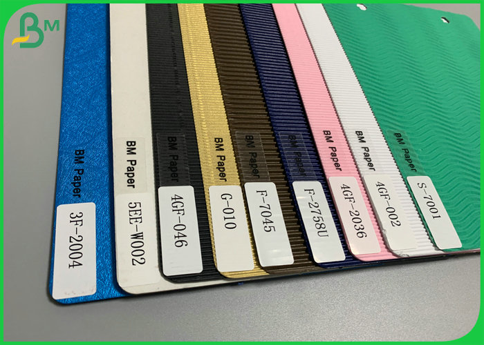 Gift Wrapping Colored Corrugated Board 150g 2ply Paper Sheet For Handwork