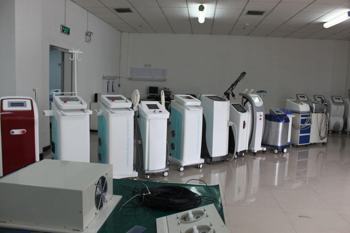 Nubway Insulated Fractional RF Microneedle Machine 50w For Wrinkle removal