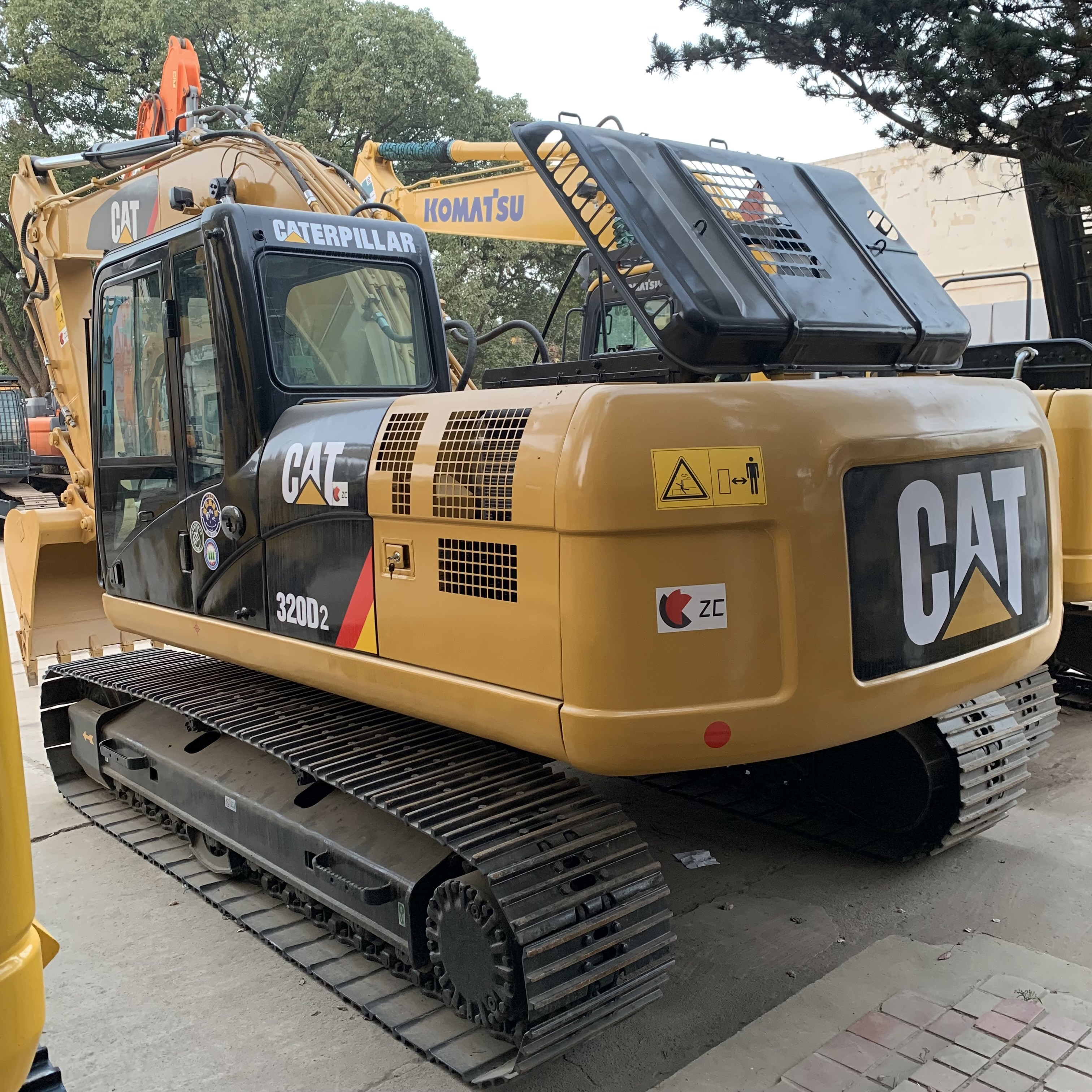CAT Used Caterpillar 320D2 Excavator Japan Cat 318 312 326 320d Machine Weight 20000 KG