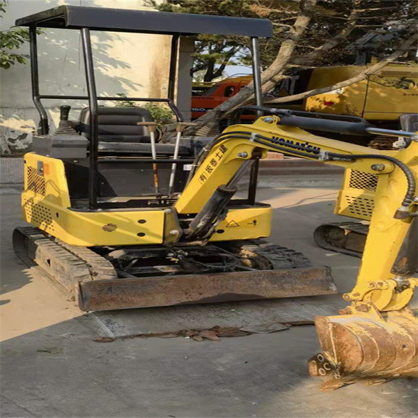 Ready for work and experienced used Japan komatsu pc 15 MR in a good condition