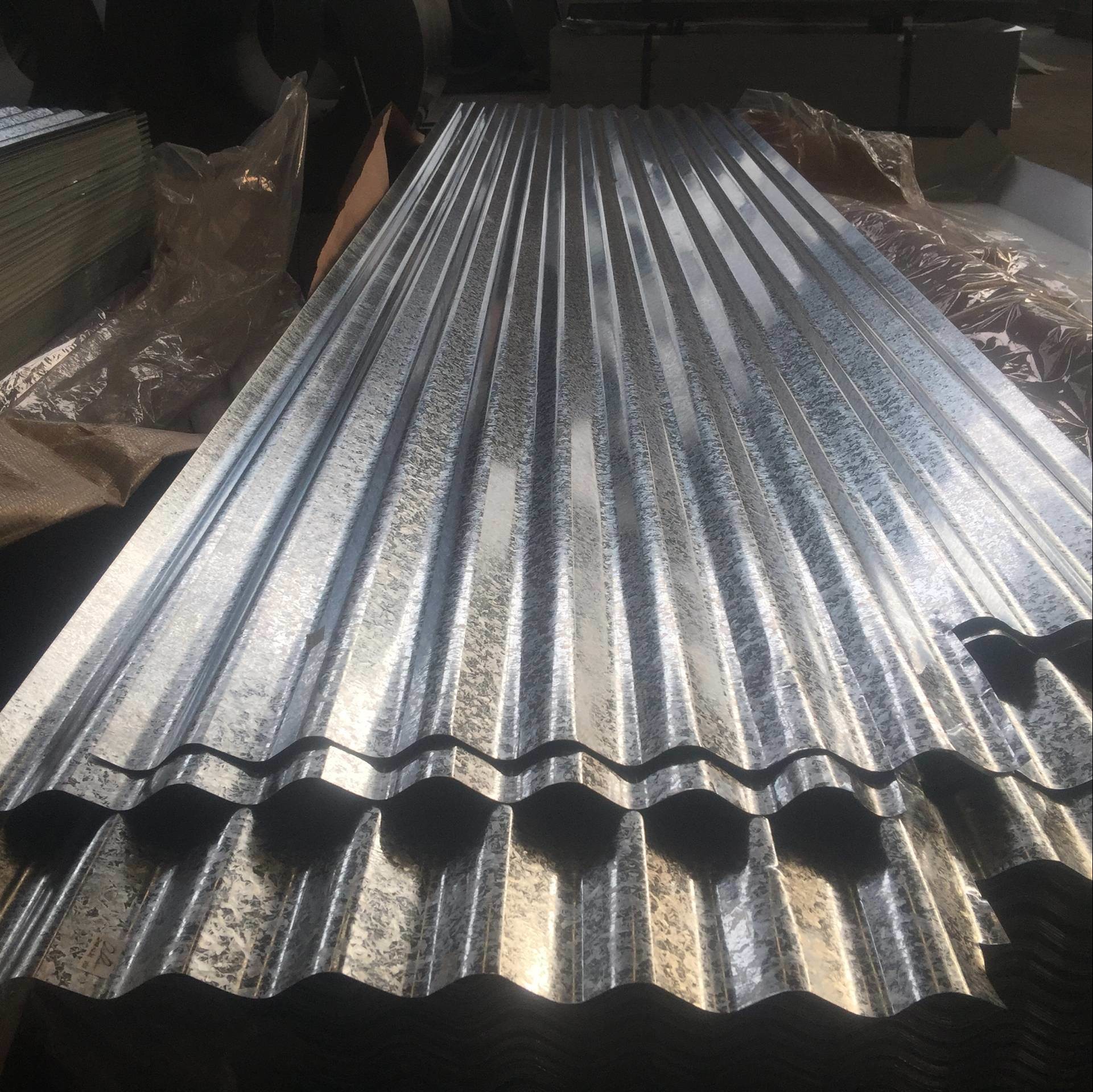 Corrugated Metal Tile Z180 Galvanized Spangle Sheet Hot Dip Zinc Coated Steel Structural Steel SS550GD Galvanised Steel