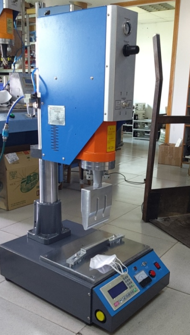 High Precision Ultrasonic Welding Machine with 15KHz Frequency 2600W Output