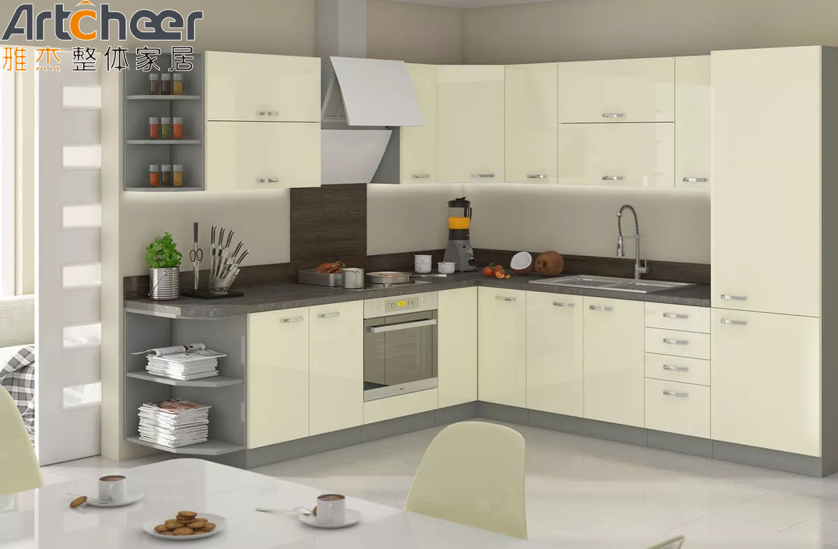 Villa Kitchen Cabinets with Modular / RTA Design and Customized Size in Plywood Material