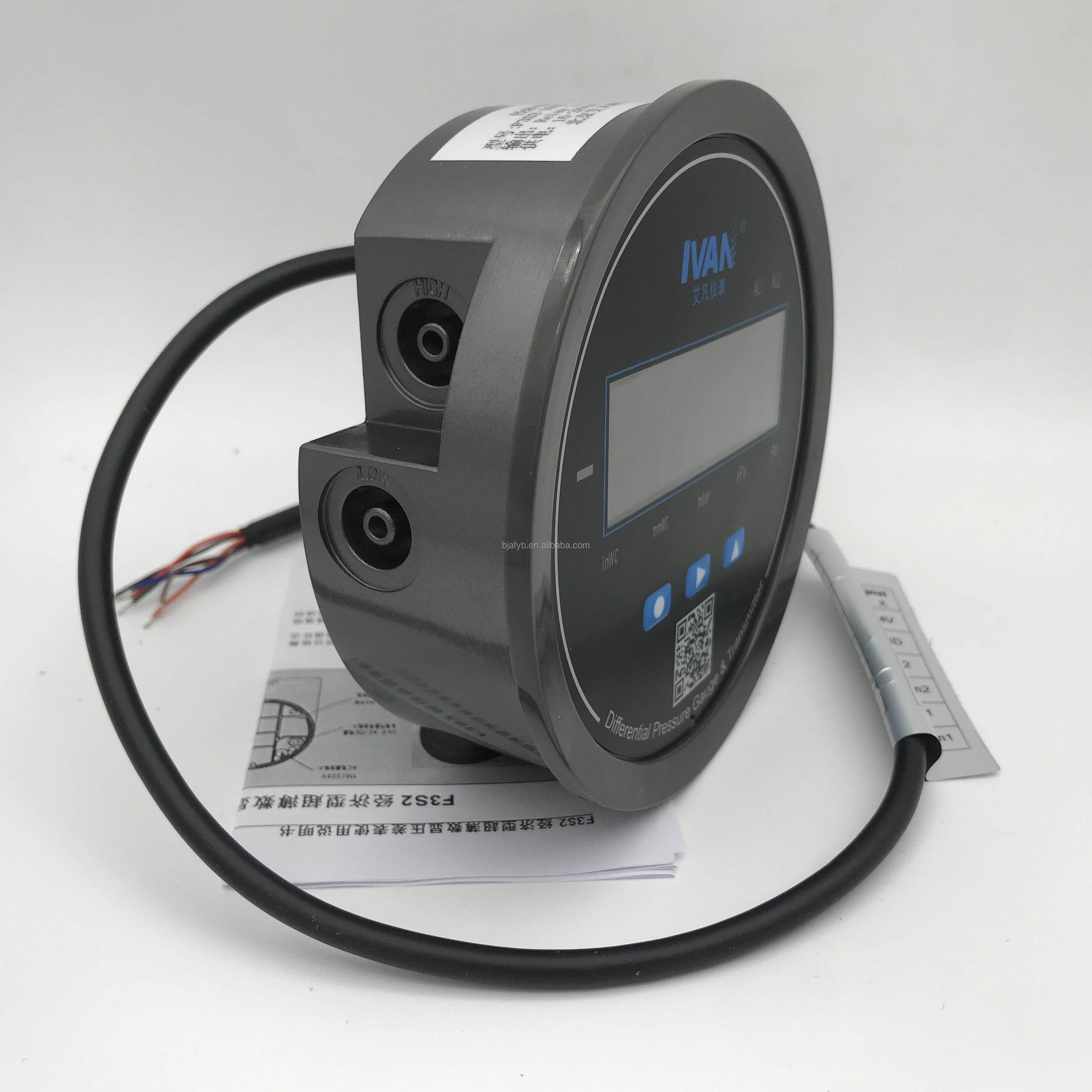 AF700 Red Oil Manometer For Differential Pressure Monitoring In OEM Settings