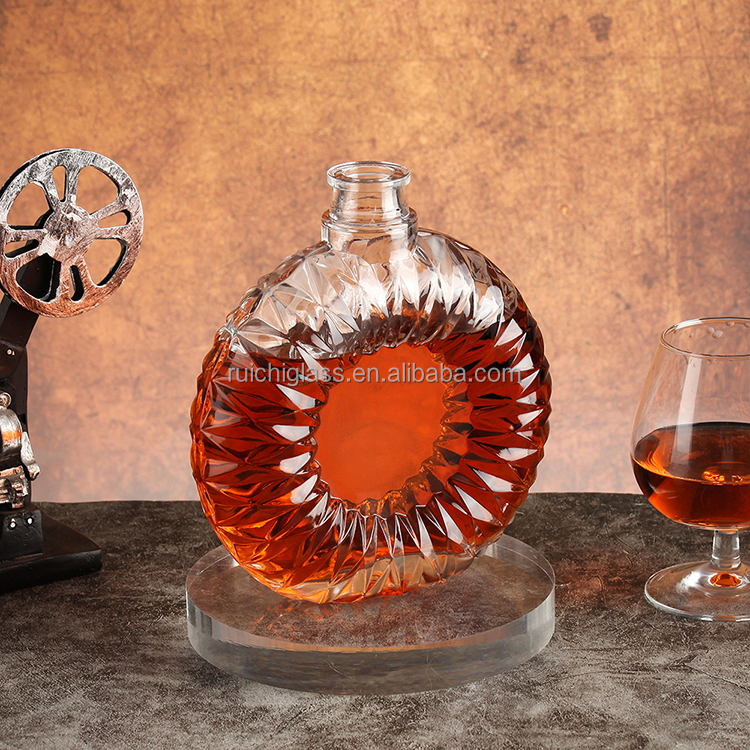 750ml Empty Gin Vodka Whisky Liquor Glass Bottle with Aluminum Plastic PP Collar