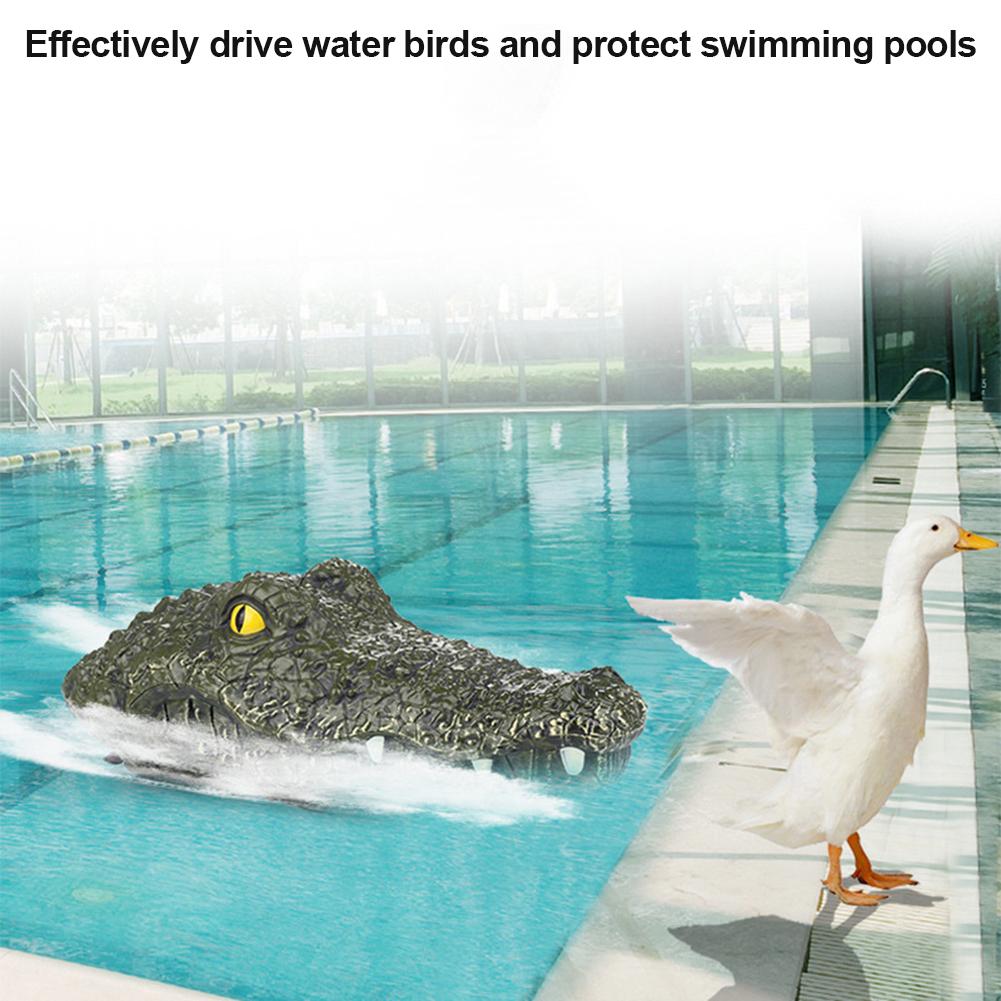 2.4ghz Remote Control RC Boat Simulation RC Crocodile Head Army Color