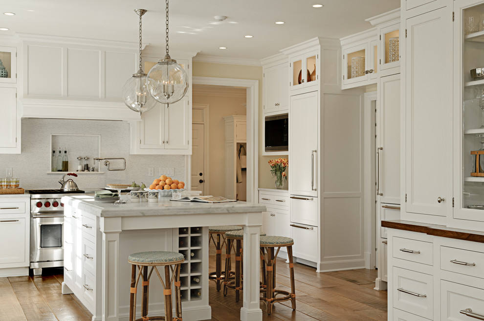 European Style Lighting Kitchen Cabinet with Glass Door and Melamine Board Backsplash