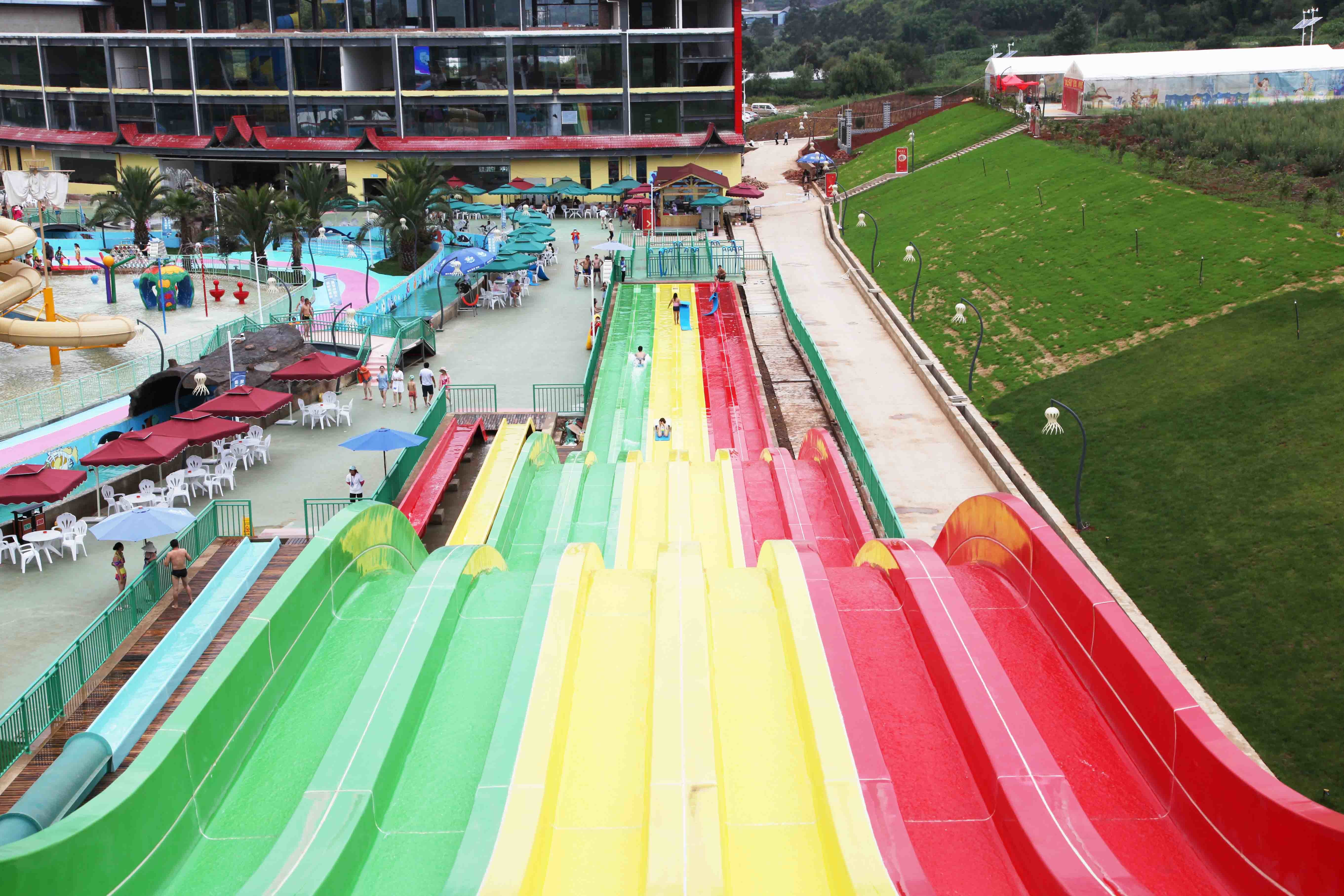 Hot Sale Outdoor Fiberglass Water Slides for Adult Used in Amusement Waterpark