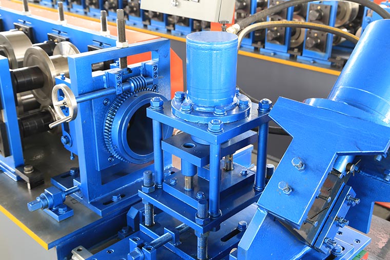 Easy Operate Metal Stud And Track Roll Forming Machine For Multi Profiles 30-40m/Min
