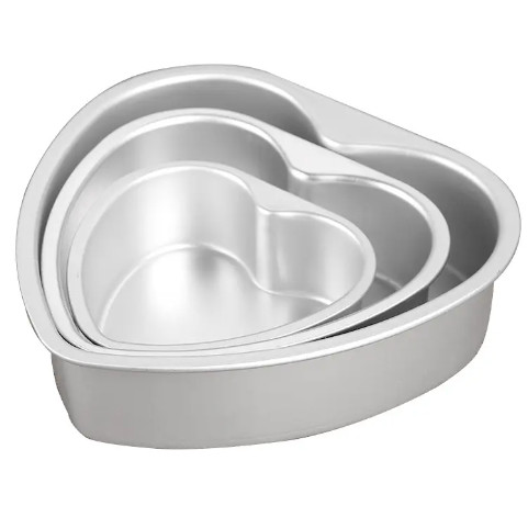 Aluminum Anode Heart Shaped Cake Mold With Fixed Base Non Removable Baking Mold