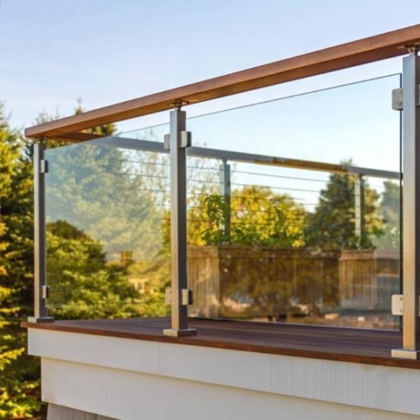 Flat And Curved Tempered Glass Balcony Railing High Safety Decking Balustrade