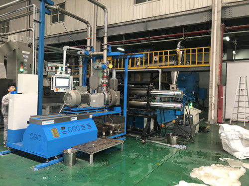 ABS Underwater Extrusion Pelletizing Machine , 300 - 600rpm Plastic Compounding Equipment