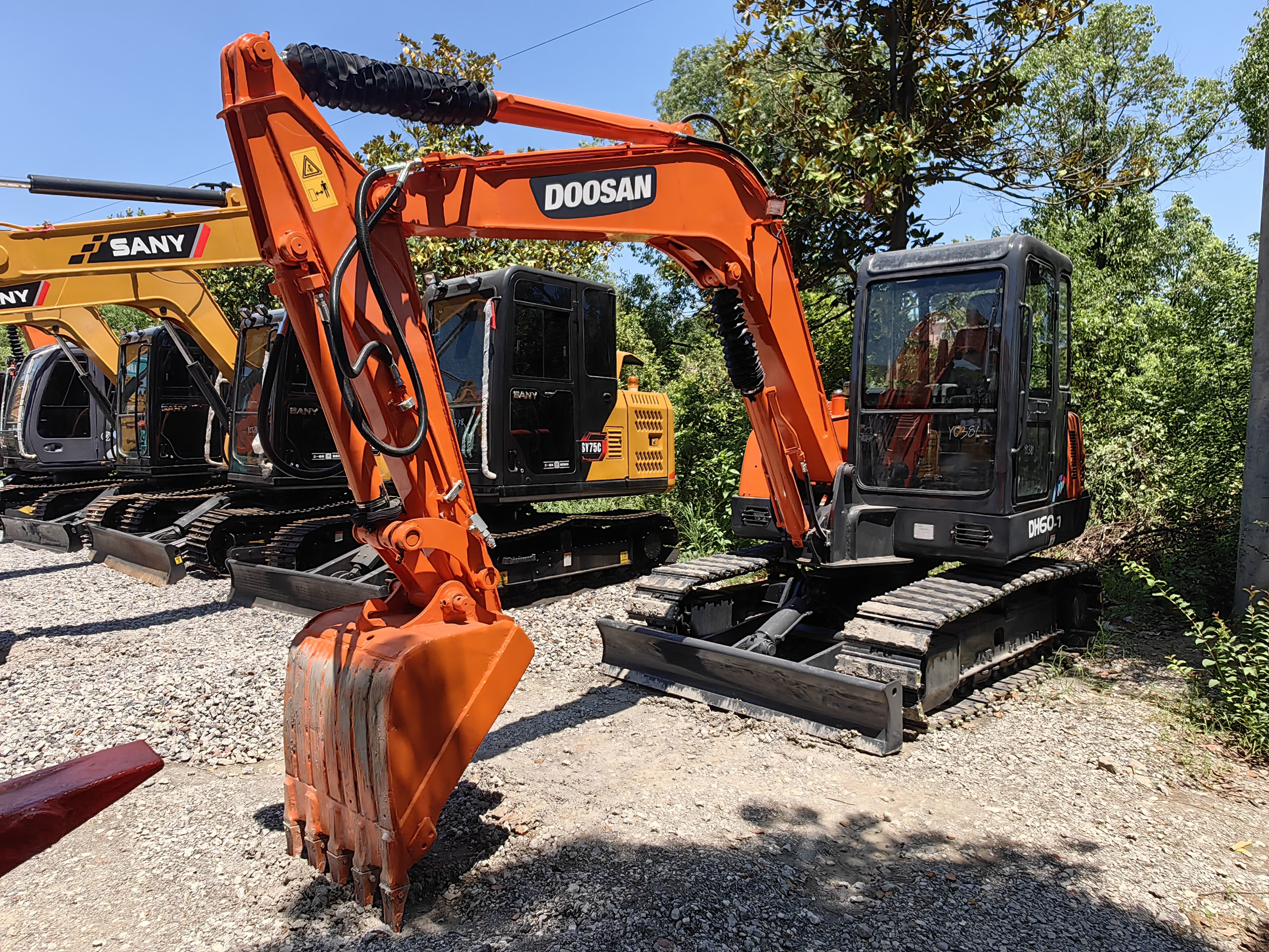 Used DH60 Hydraulic 6 Ton Diesel Engine Crawler Excavator Digger