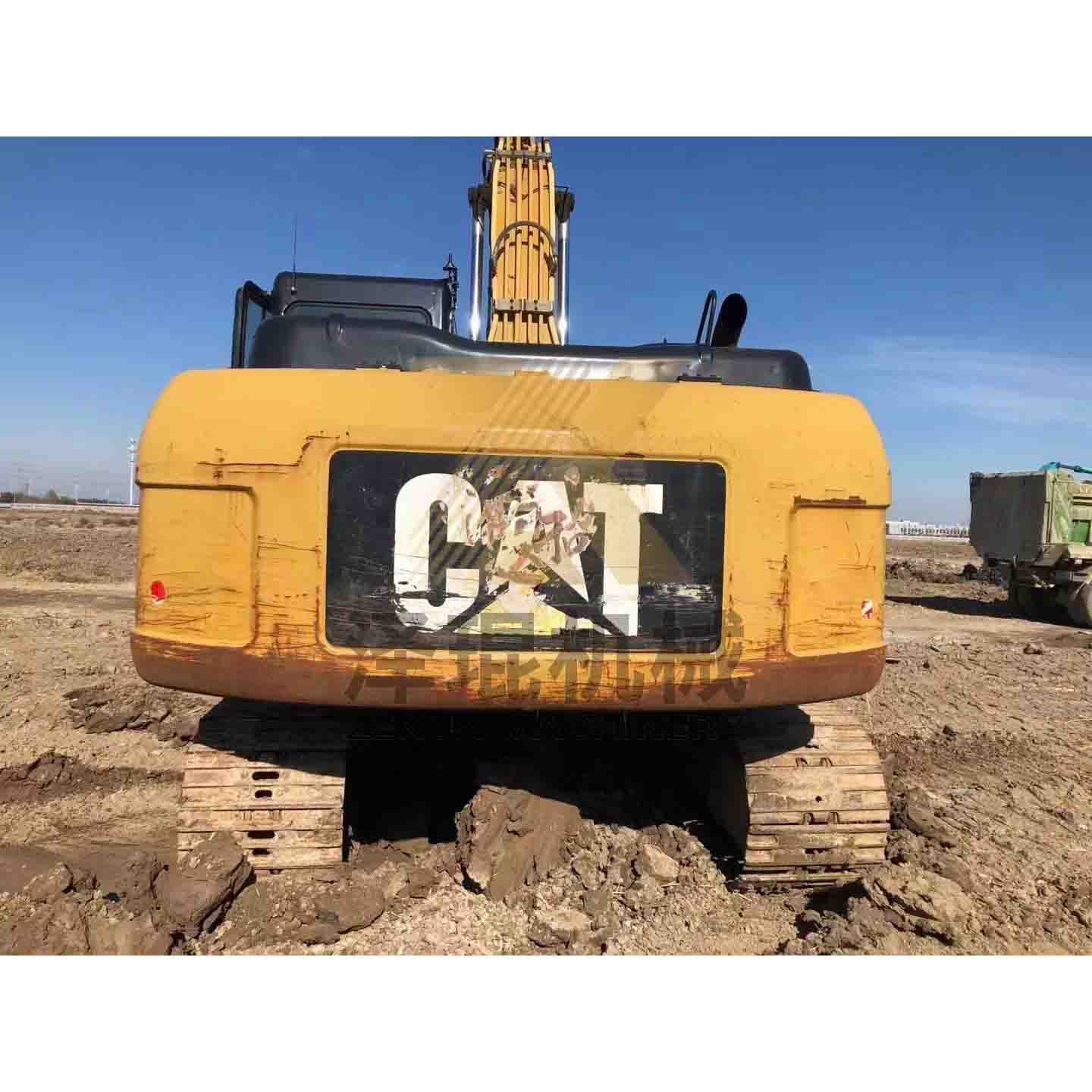 Used CAT320D2 Excavator Multifunction Crawler Digger 20930kg