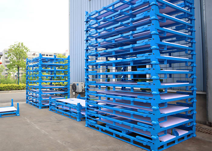 Heavy Duty Portable Stacking Racks 1000kg Load Capacity 2000mm Post Height 200mm Wheel Diameter