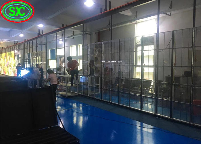 Flexible P10.42 5500cd/Sqm Outdoor Transparent LED Display